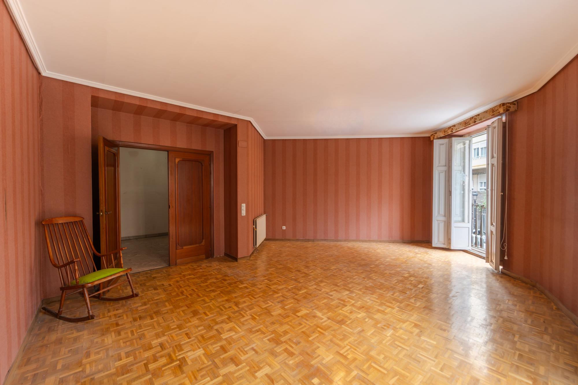 living - 232m² apartment for sale in El Pla del Remei, Valencia - gallery thumbnail - 4
