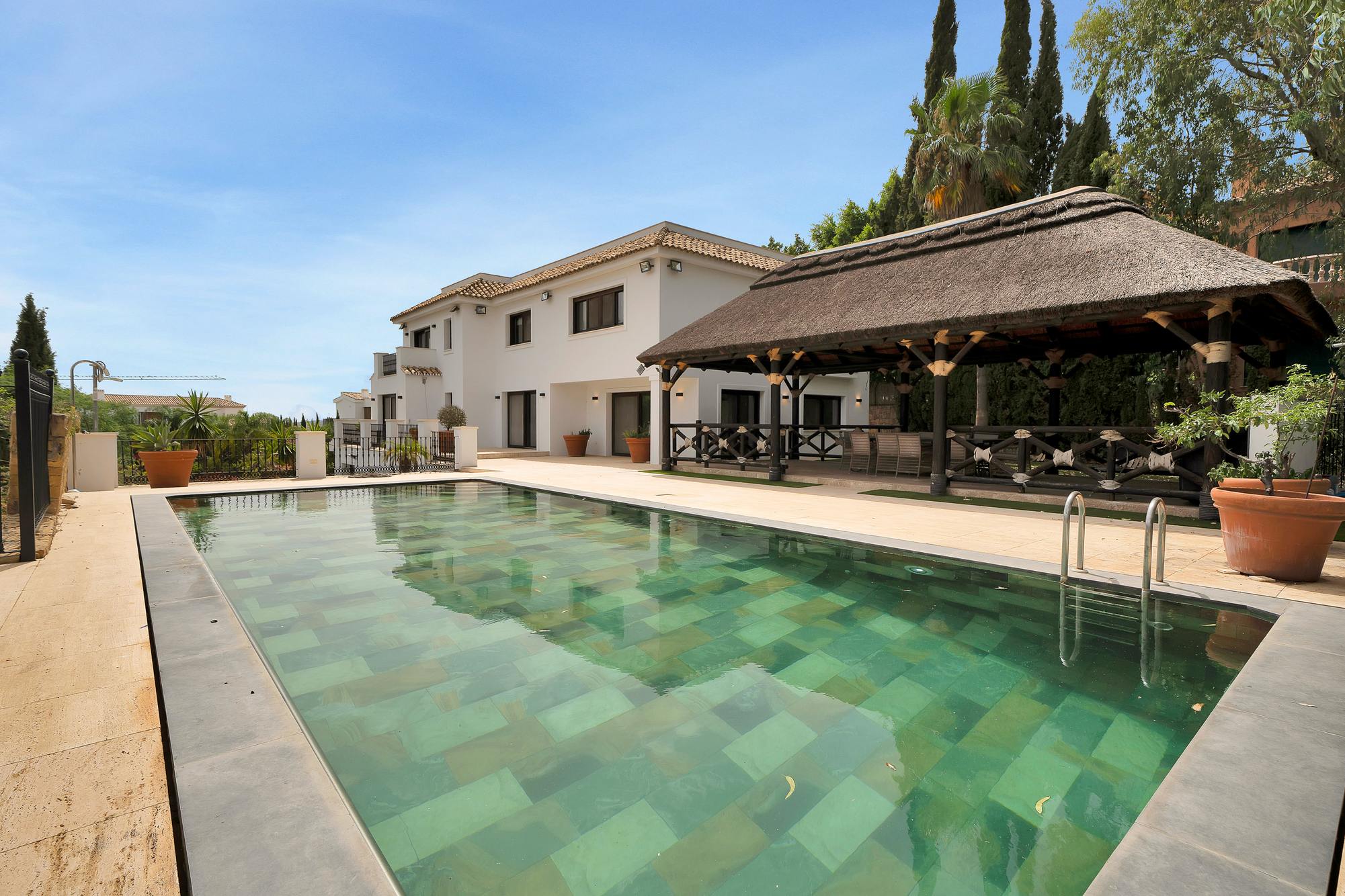 living - 660m² house / villa with 151m² terrace for sale in Benahavís - gallery - 2