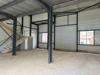 logistics - Local d’activités À Louer - gallery thumbnail - 2