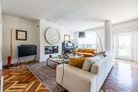 living - 453m² apartment for sale in Argüelles, Madrid - gallery thumbnail - 1