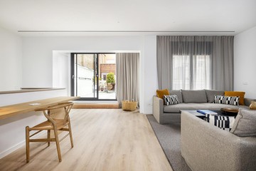 living - 238m² apartment with 49m² terrace for rent in Gràcia - featured