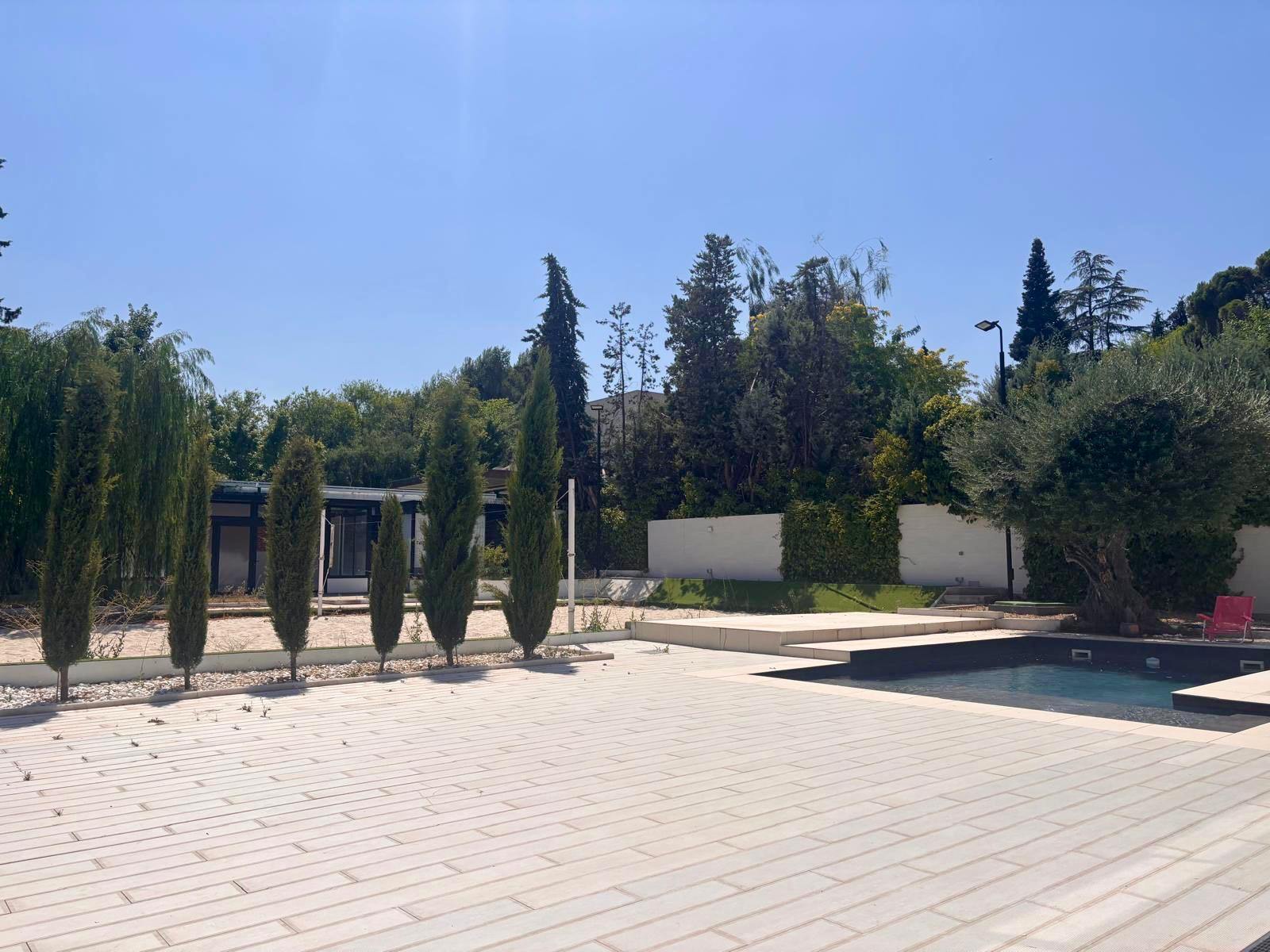 living - 350m² house / villa for sale in La Moraleja Urbanización - gallery thumbnail - 3