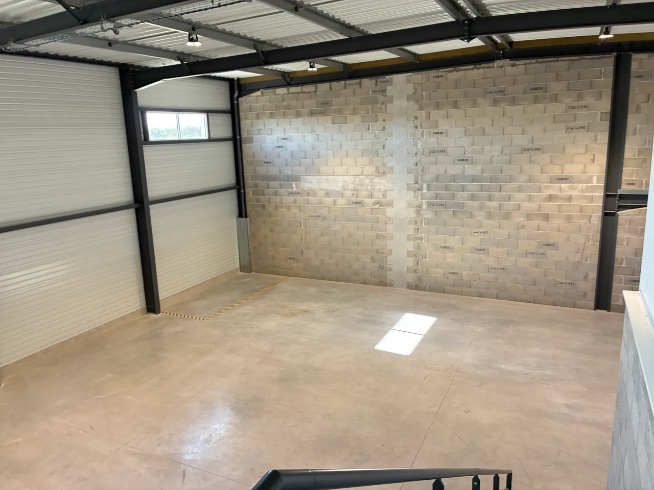 logistics - Light Industrial Premises / Offices For Rent - gallery - 8