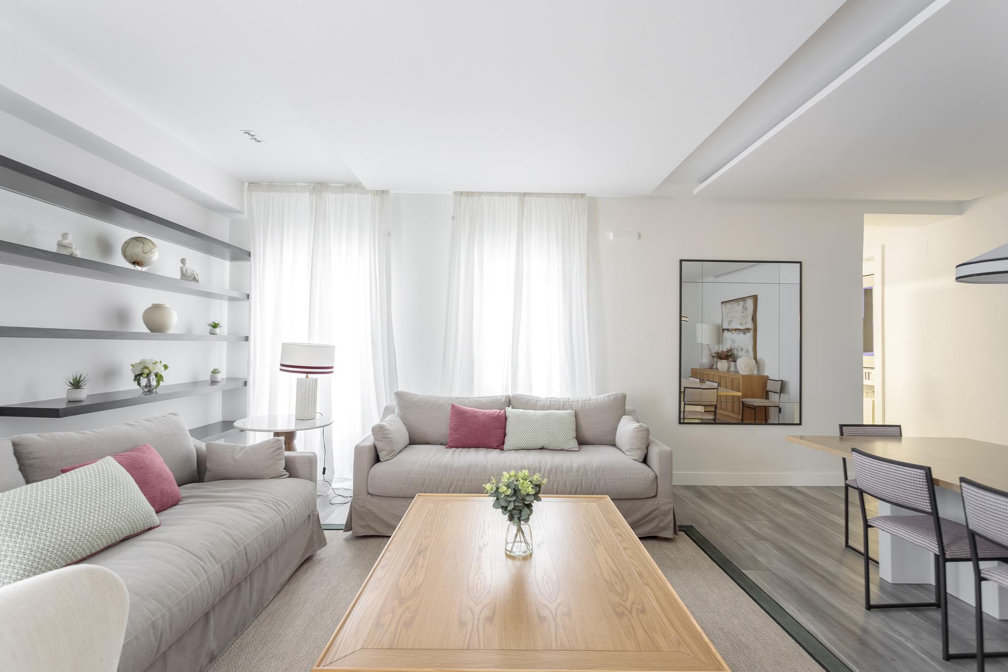 living - Piso de 100m² en alquiler en Recoletos, Madrid - gallery - 3