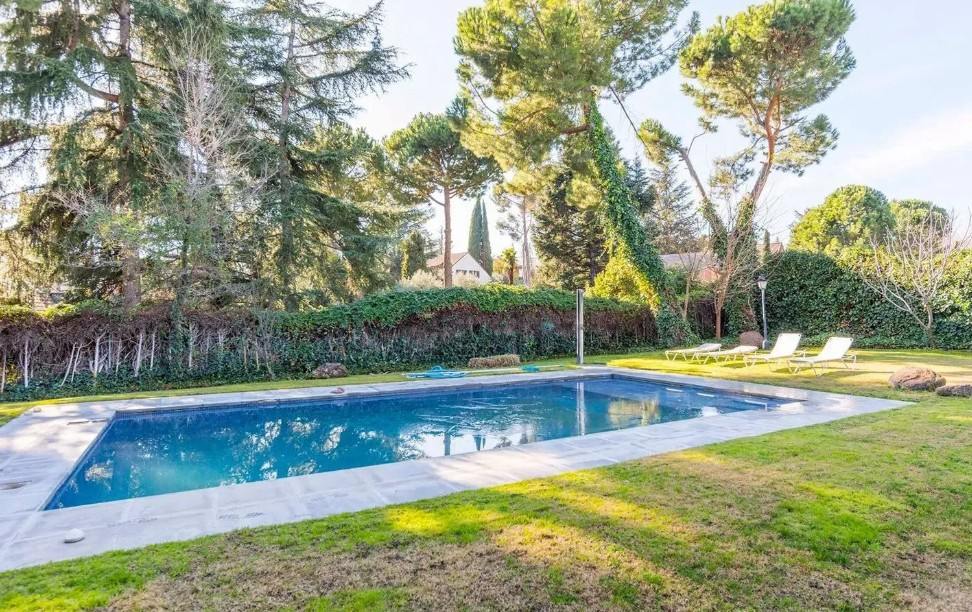 living - Casa / villa de 485m² en venta en La Moraleja Urbanización - gallery thumbnail - 2