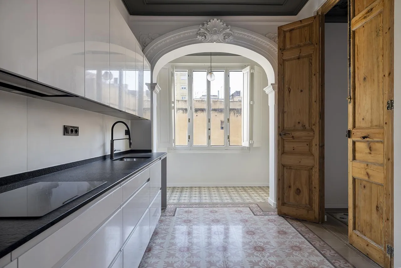 living - 200m² apartment for rent in Eixample Right, Barcelona - gallery - 7