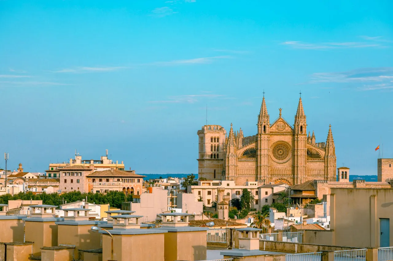 living - 400m² house / villa with 115m² terrace for sale in Palma de Mallorca - gallery - 8