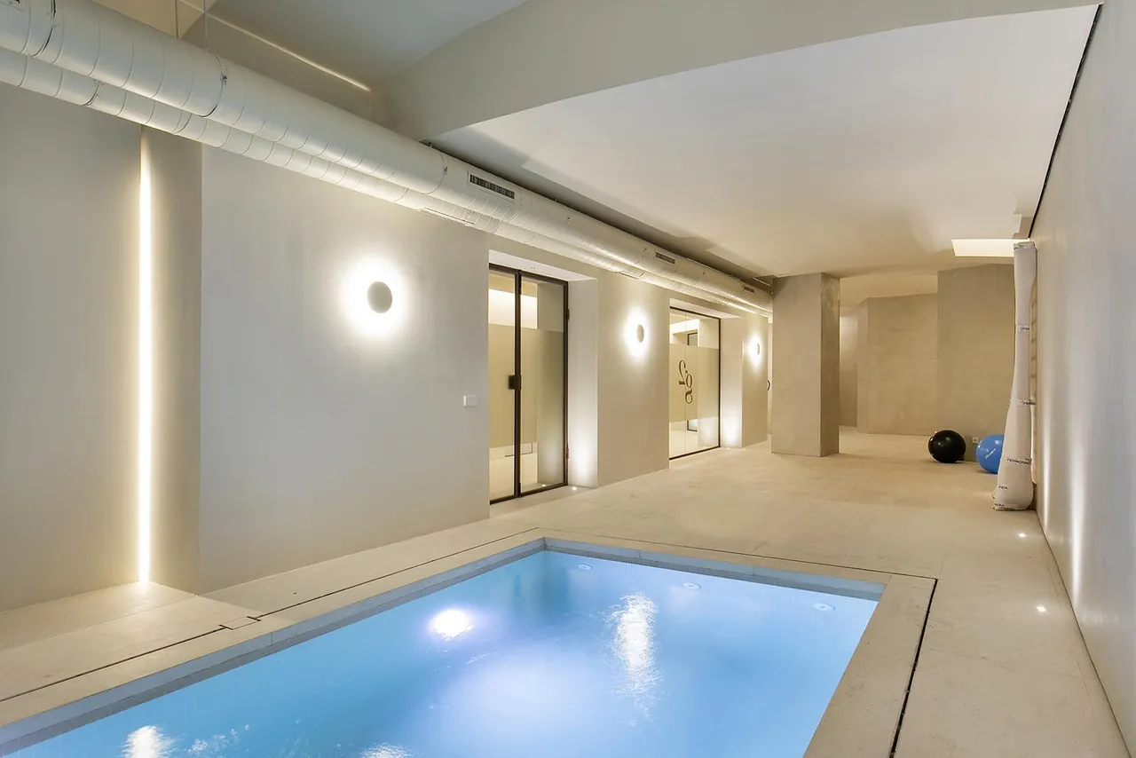 living - 170m² apartment for rent in Eixample Right, Barcelona - gallery - 3