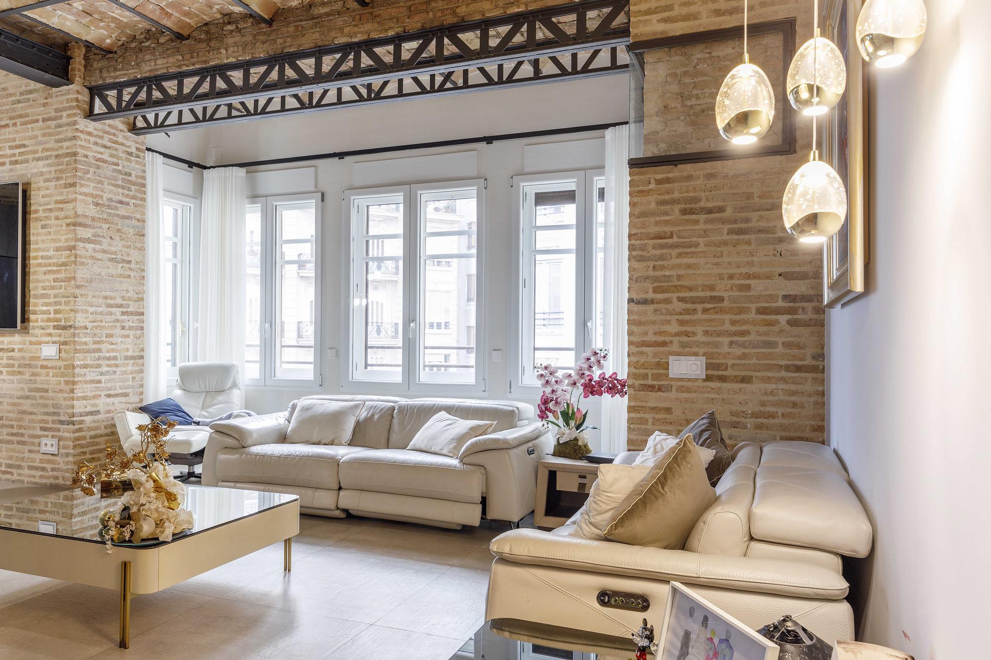living - Piso de 230m² en alquiler en Sant Francesc, Valencia - gallery thumbnail - 7