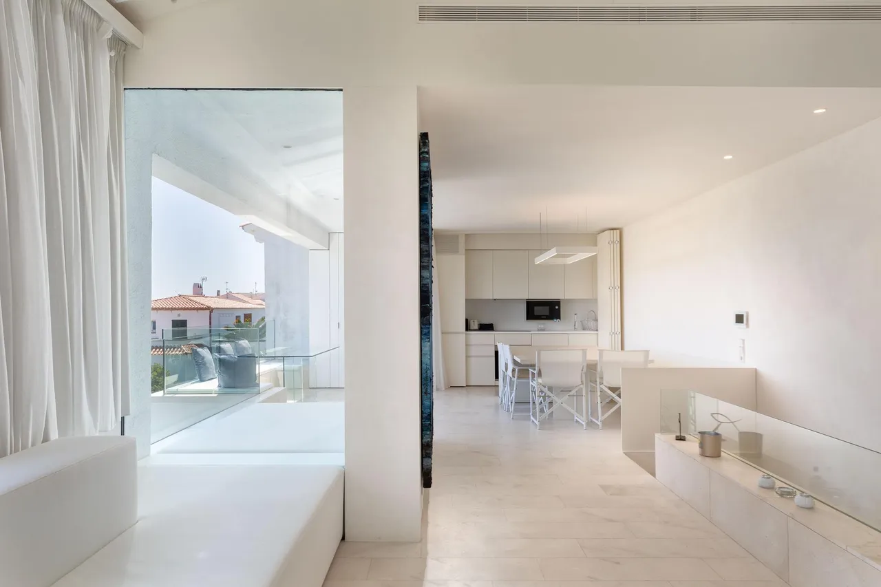 living - 173m² house / villa for sale in Cadaqués, Costa Brava - gallery - 5