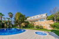 living - 910m² house / villa for sale in Terramar, Barcelona - gallery thumbnail - 2