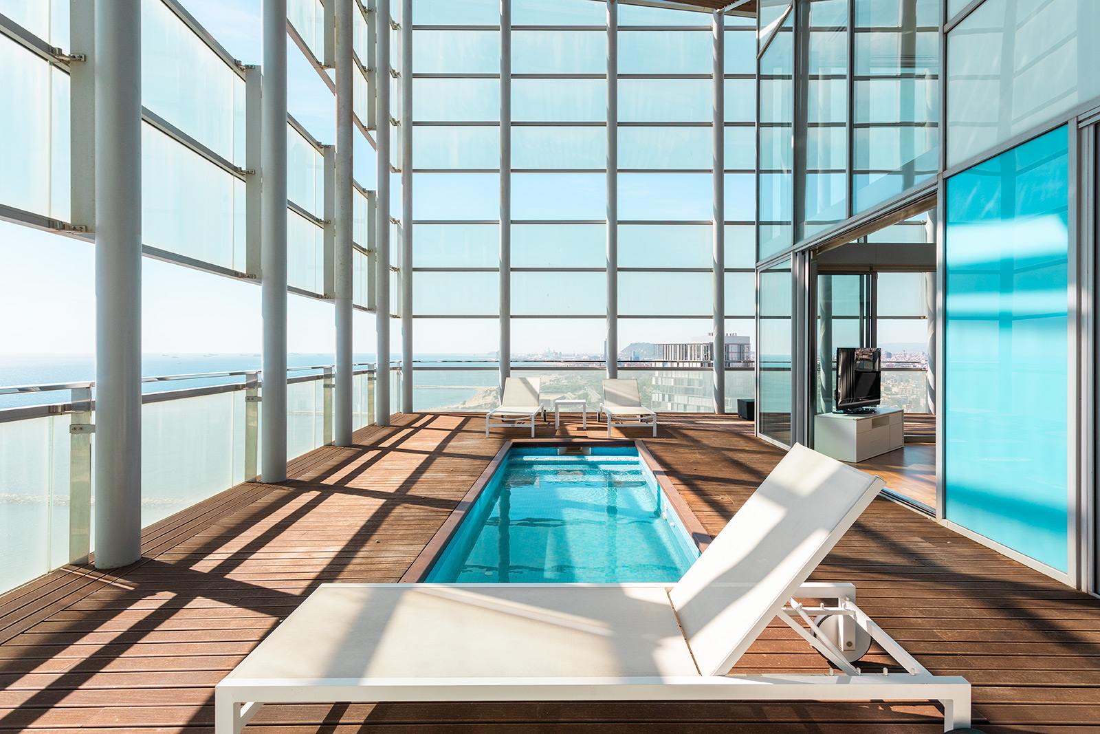 living - Ático de 163m² con 108m² terraza en alquiler en Diagonal Mar - gallery thumbnail - 1
