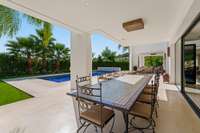 living - Casa / villa de 493m² con 204m² terraza en venta en Nueva Andalucía - gallery thumbnail - 3