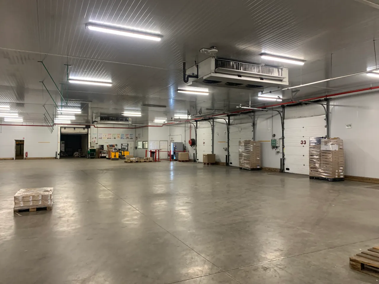 logistics - Messagerie À Louer - gallery - 5