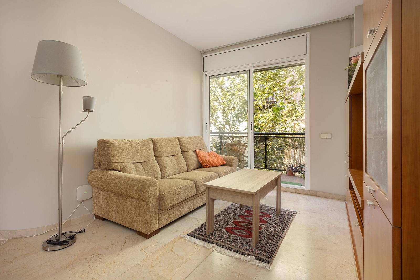 living - Piso de 70m² con 10m² terraza en venta en Les Corts - gallery thumbnail - 6
