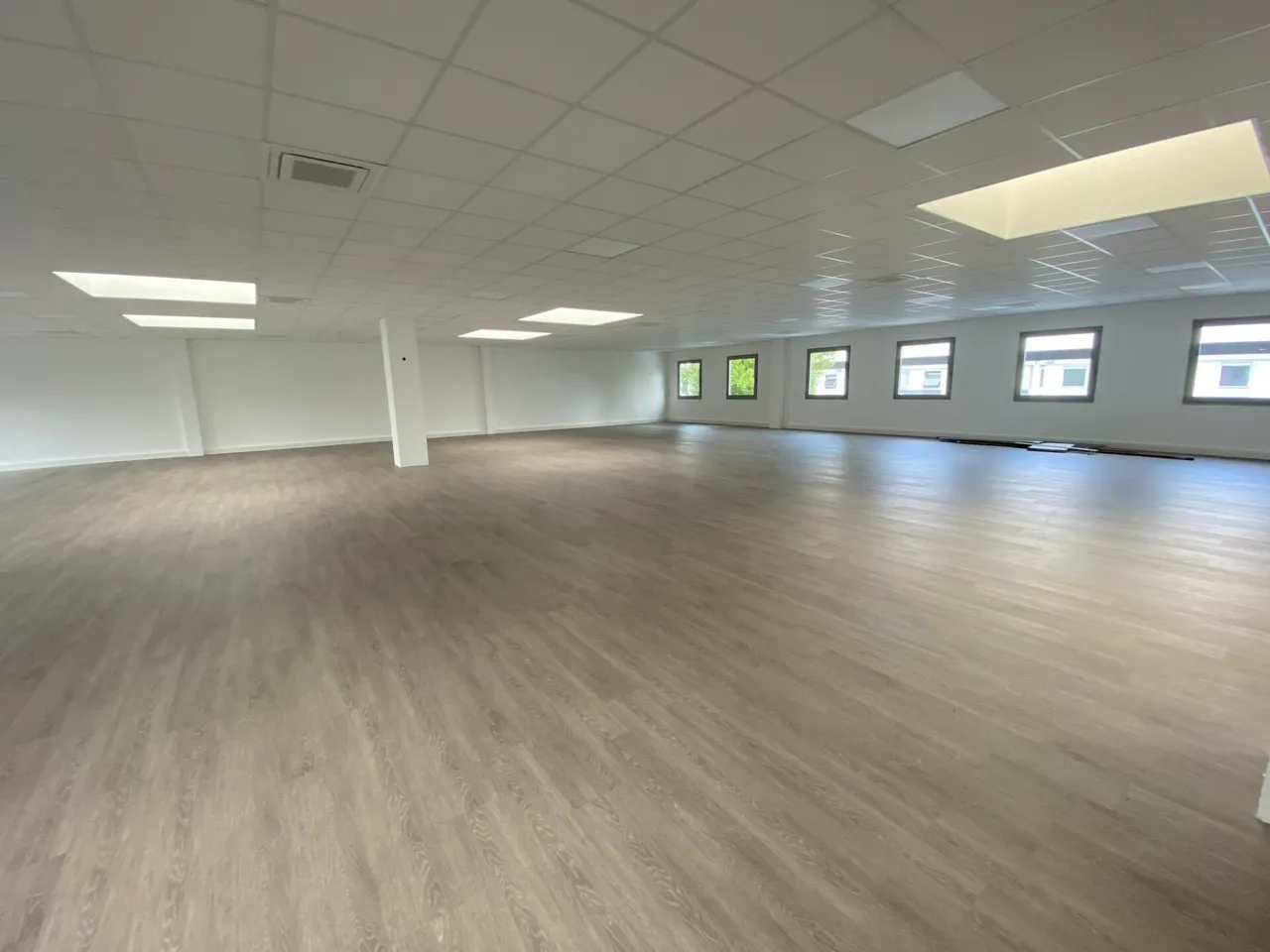 office - Bureaux À Louer - gallery - 4