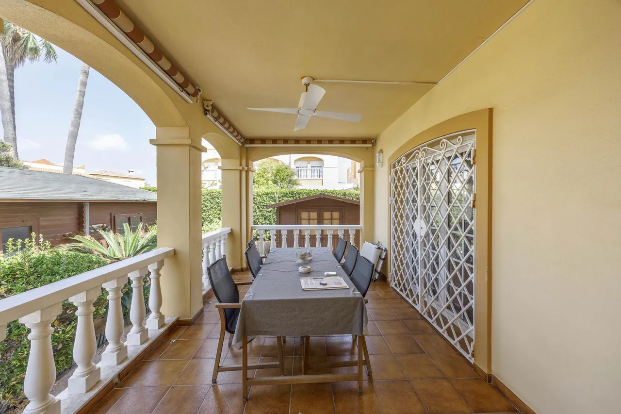 living - Casa / villa de 366m² en venta en Cullera, Valencia - gallery - 9