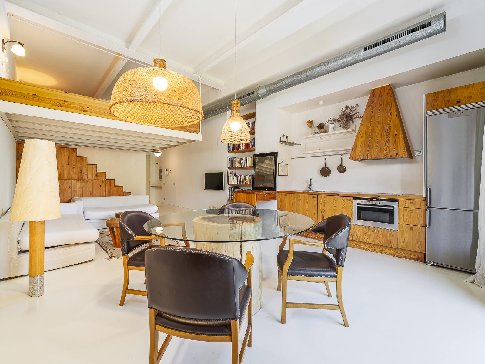 living - Piso de 62m² con 39m² terraza en venta en Poblenou - gallery thumbnail - 2