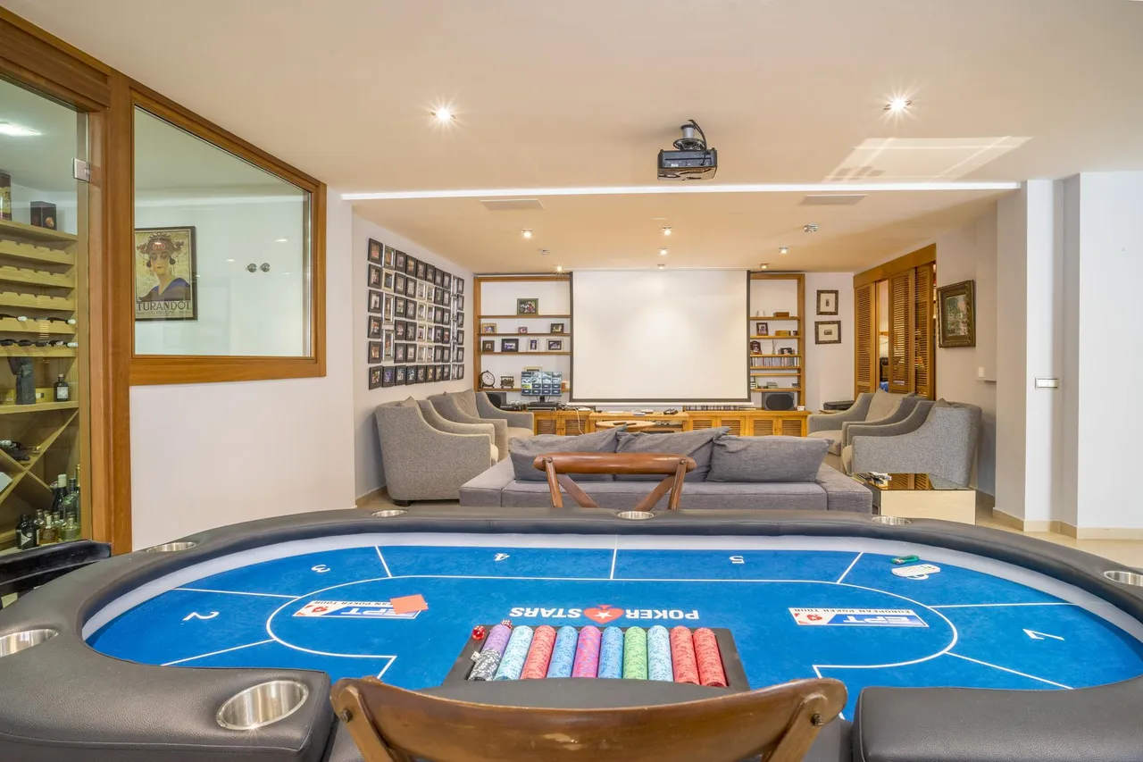 living - Casa / villa de 839m² con 700m² de jardín en venta en San Pedro de Alcántara - gallery - 7