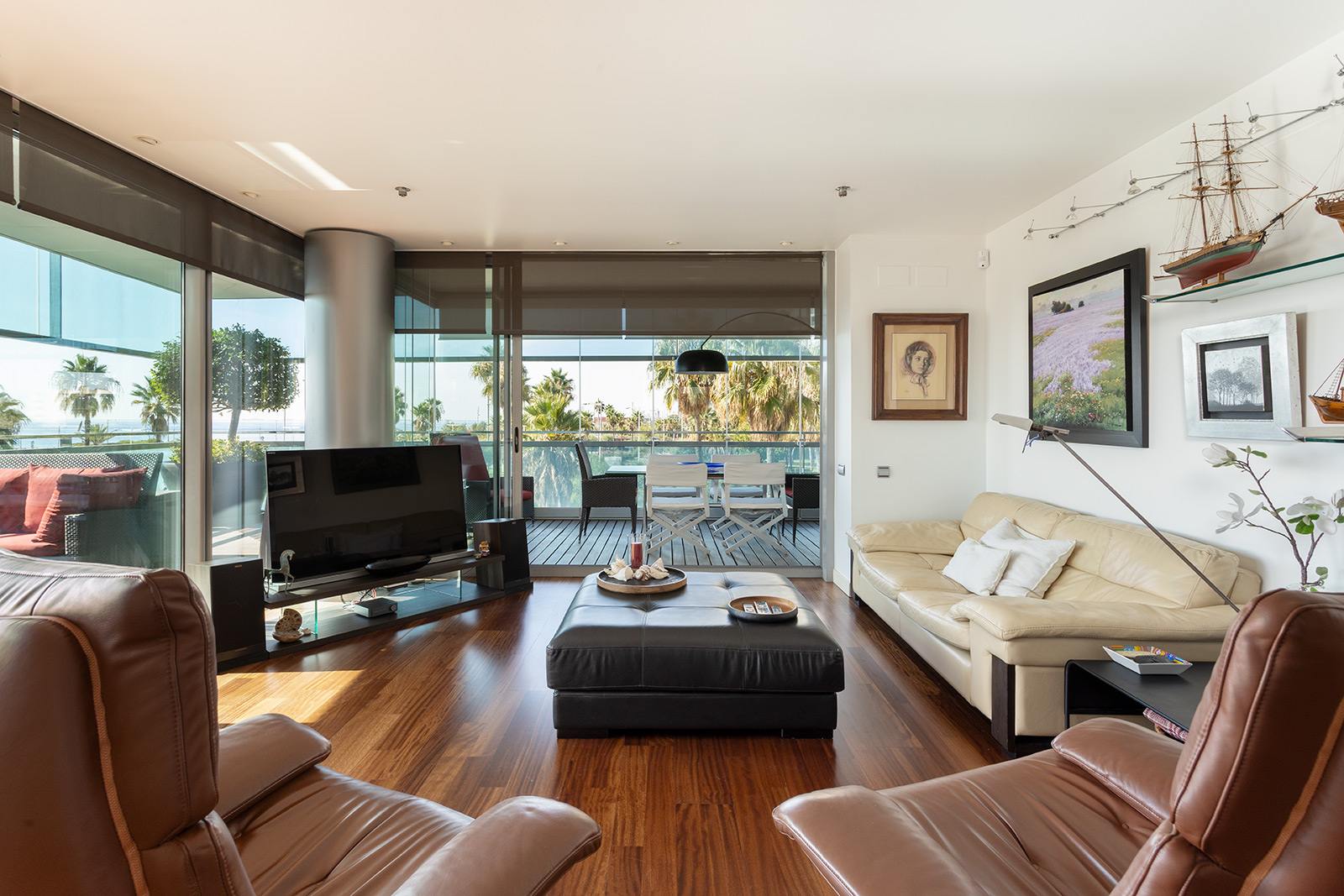 living - Piso de 130m² con 84m² terraza en venta en Diagonal Mar - gallery thumbnail - 2
