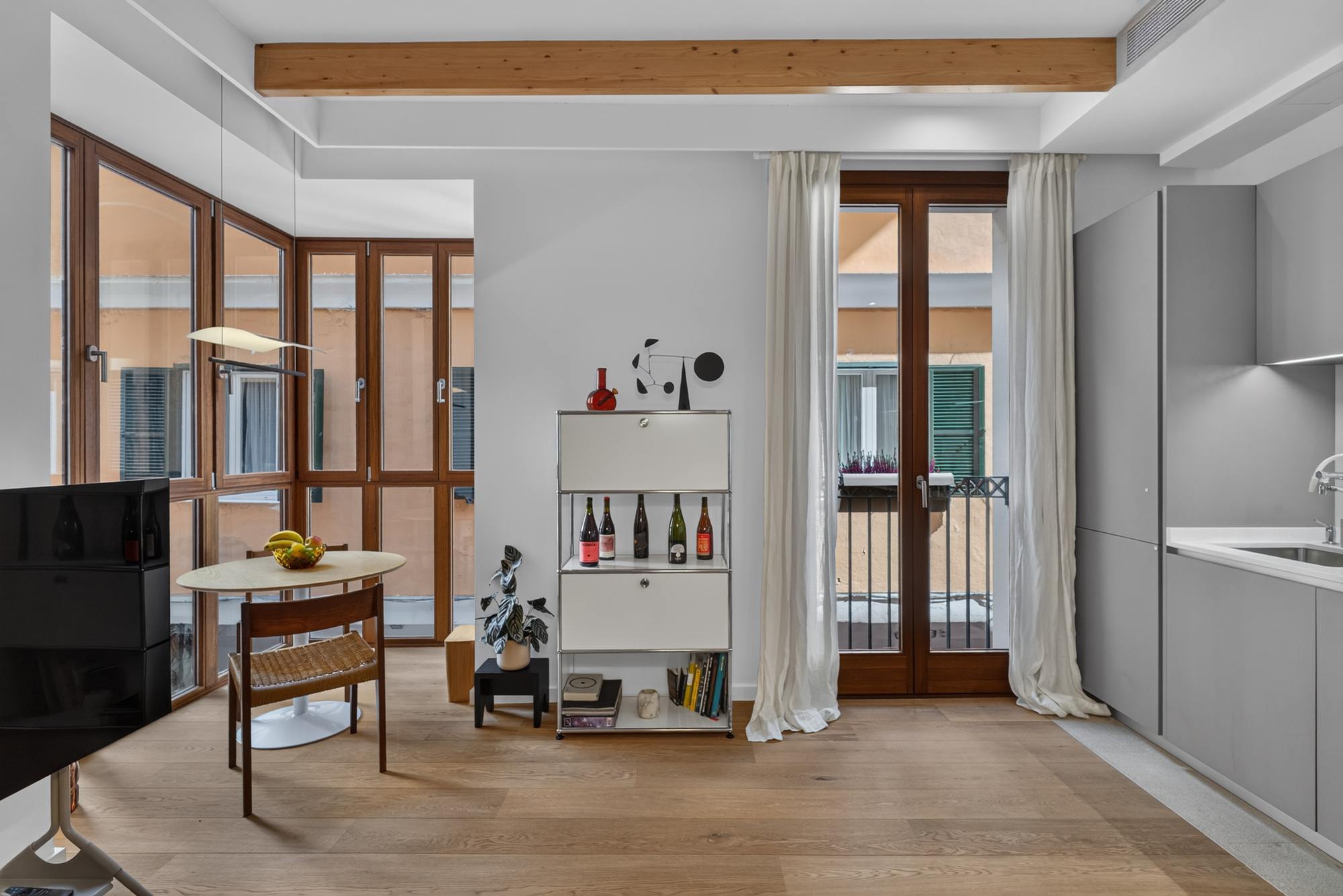 living - 60m² apartment for rent in Palma de Mallorca - gallery thumbnail - 7