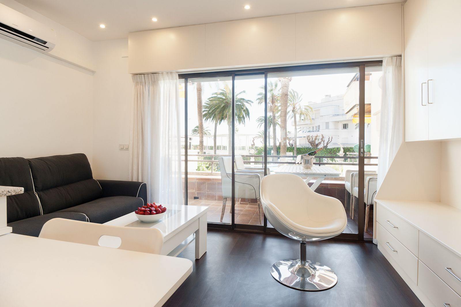 living - Piso de 32m² con 9m² de terraza en venta en Terramar - gallery thumbnail - 4