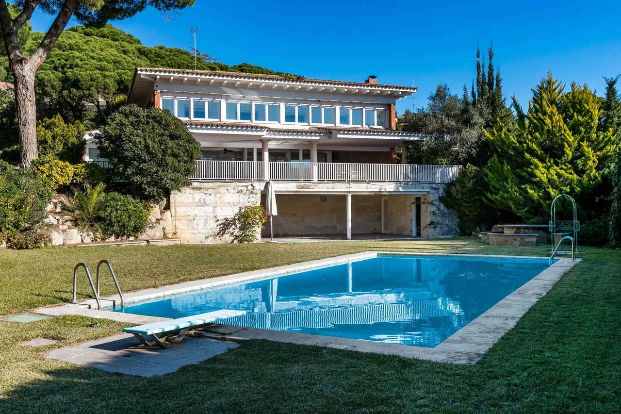 living - 2,260m² house / villa for sale in Sant Andreu de Llavaneres - gallery - 3