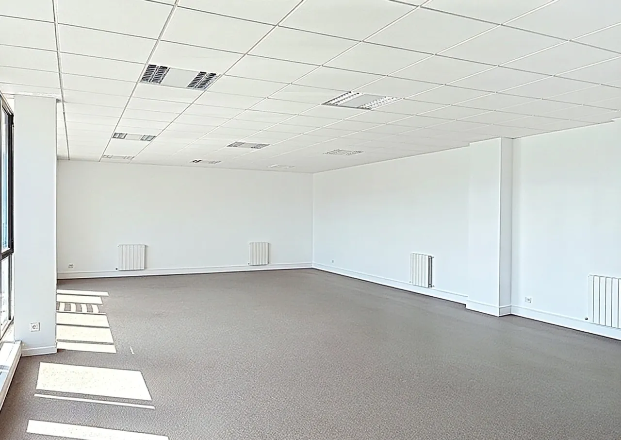 logistics - Light Industrial Premises / Offices For Rent - gallery - 4