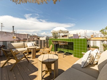 living - Viladomat Boutique Lofts - featured