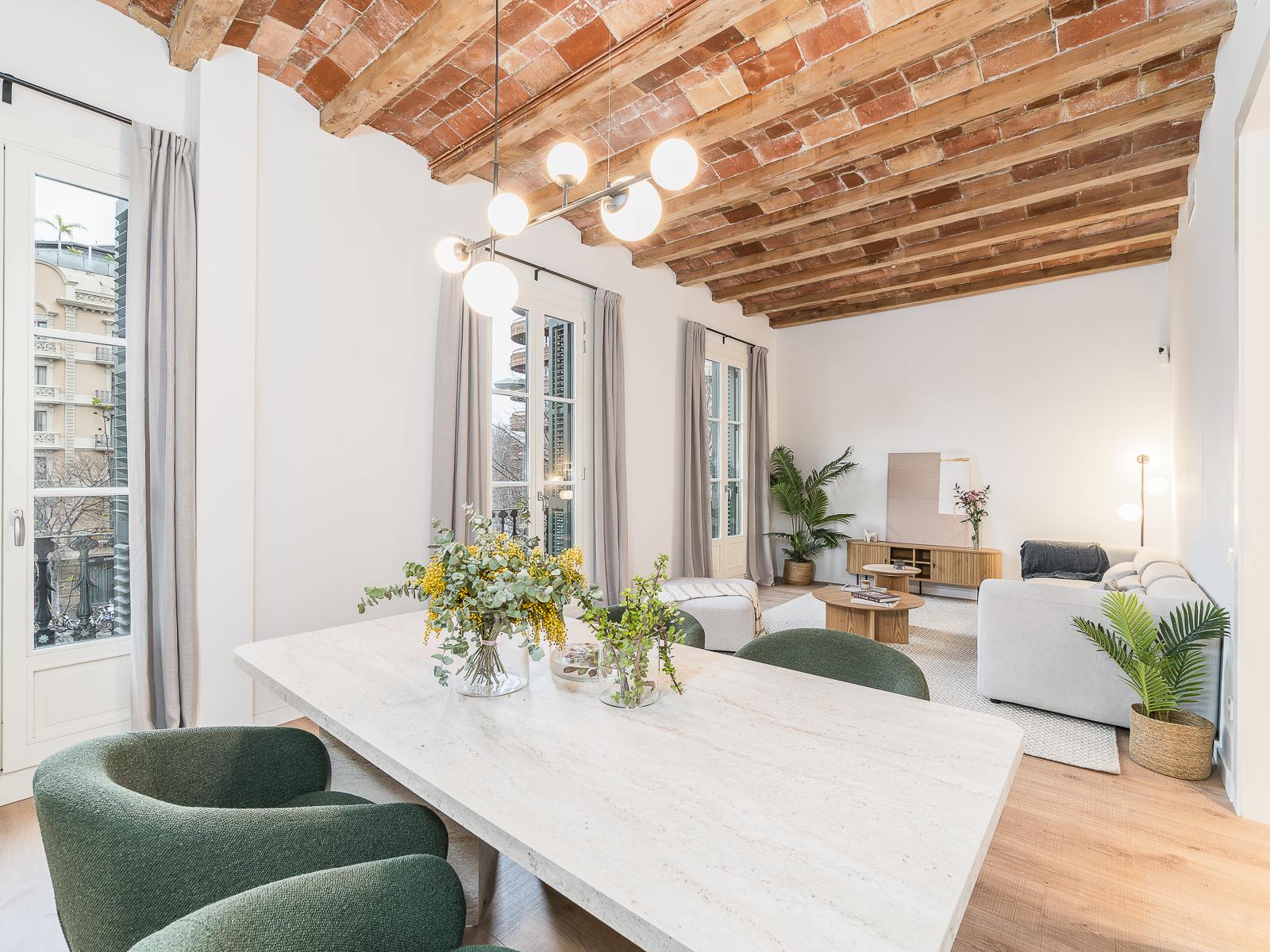 living - 89m² apartment with 6m² terrace for sale in Eixample Left - gallery thumbnail - 6