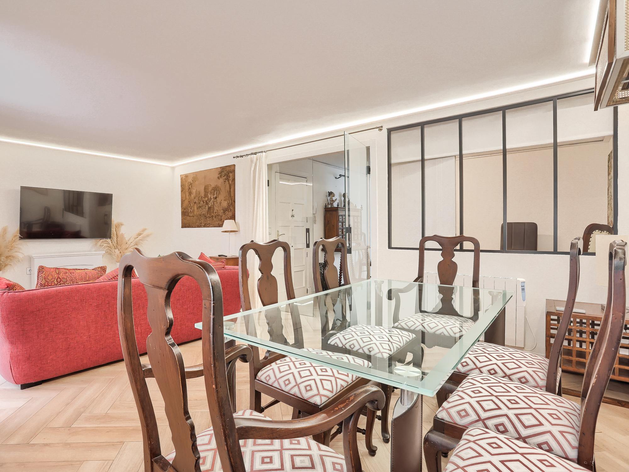 living - Piso de 123m² en alquiler en Palma de Mallorca - gallery thumbnail - 3