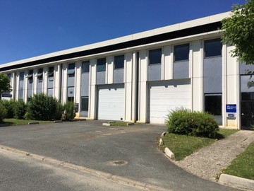 logistics - Light Industrial Premises / Offices For Rent - featured