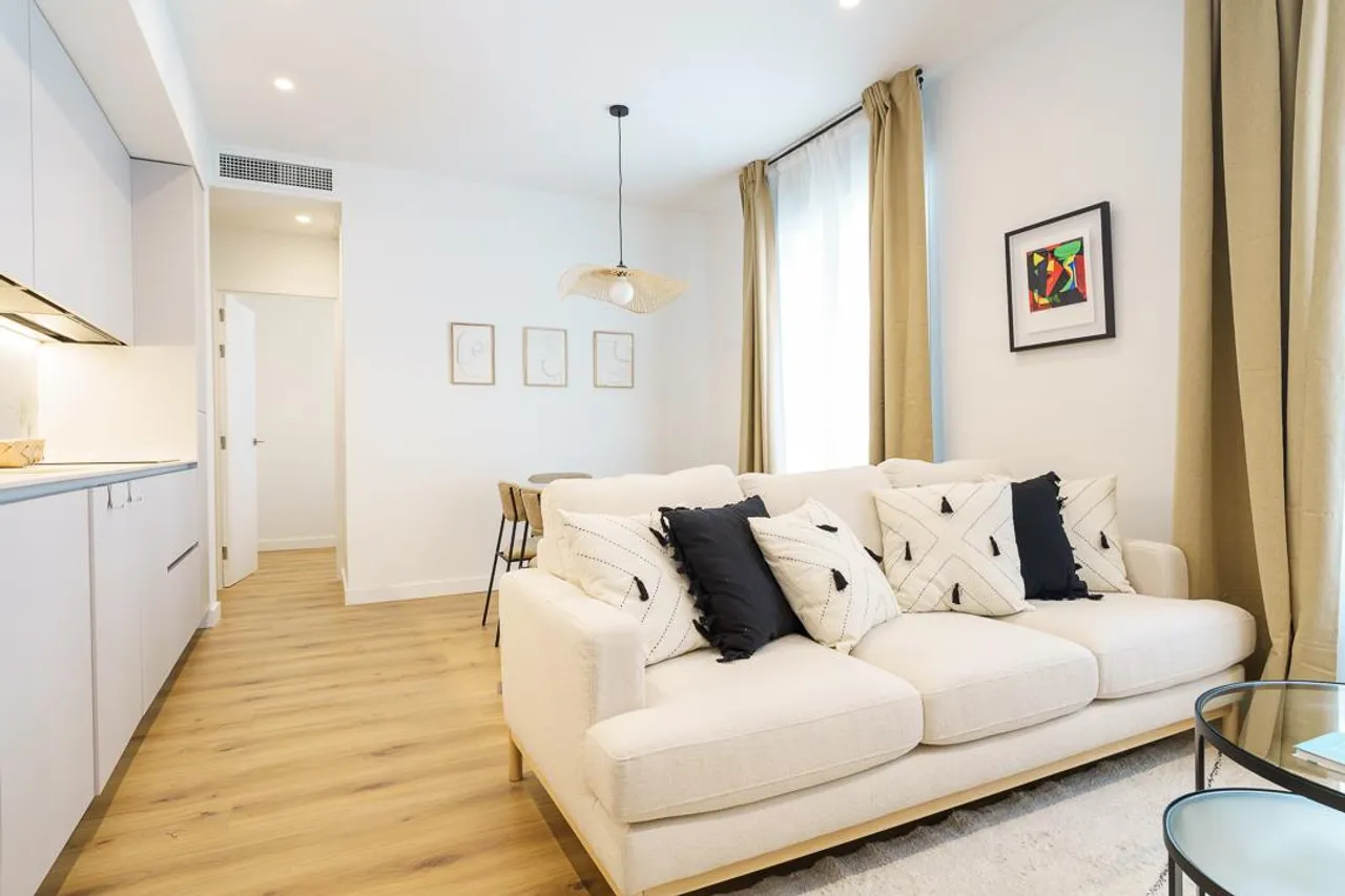 living - Piso de 100m² en alquiler en Gaztambide, Madrid - gallery - 3