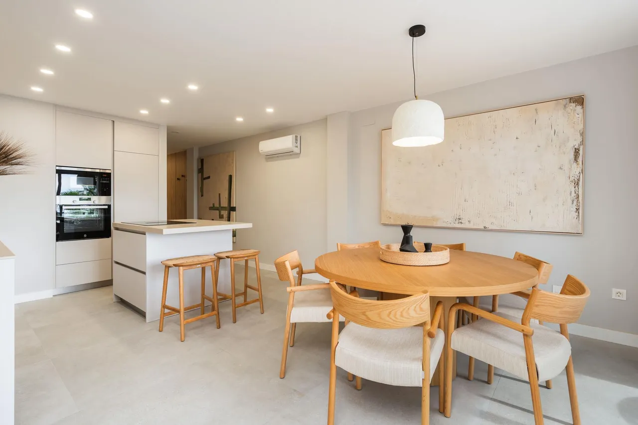 living - Piso de 102m² con 12m² terraza en venta en Estepona Centro - gallery - 5