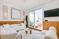 living - 140m² penthouse for sale in Castellana, Madrid - gallery thumbnail - 5