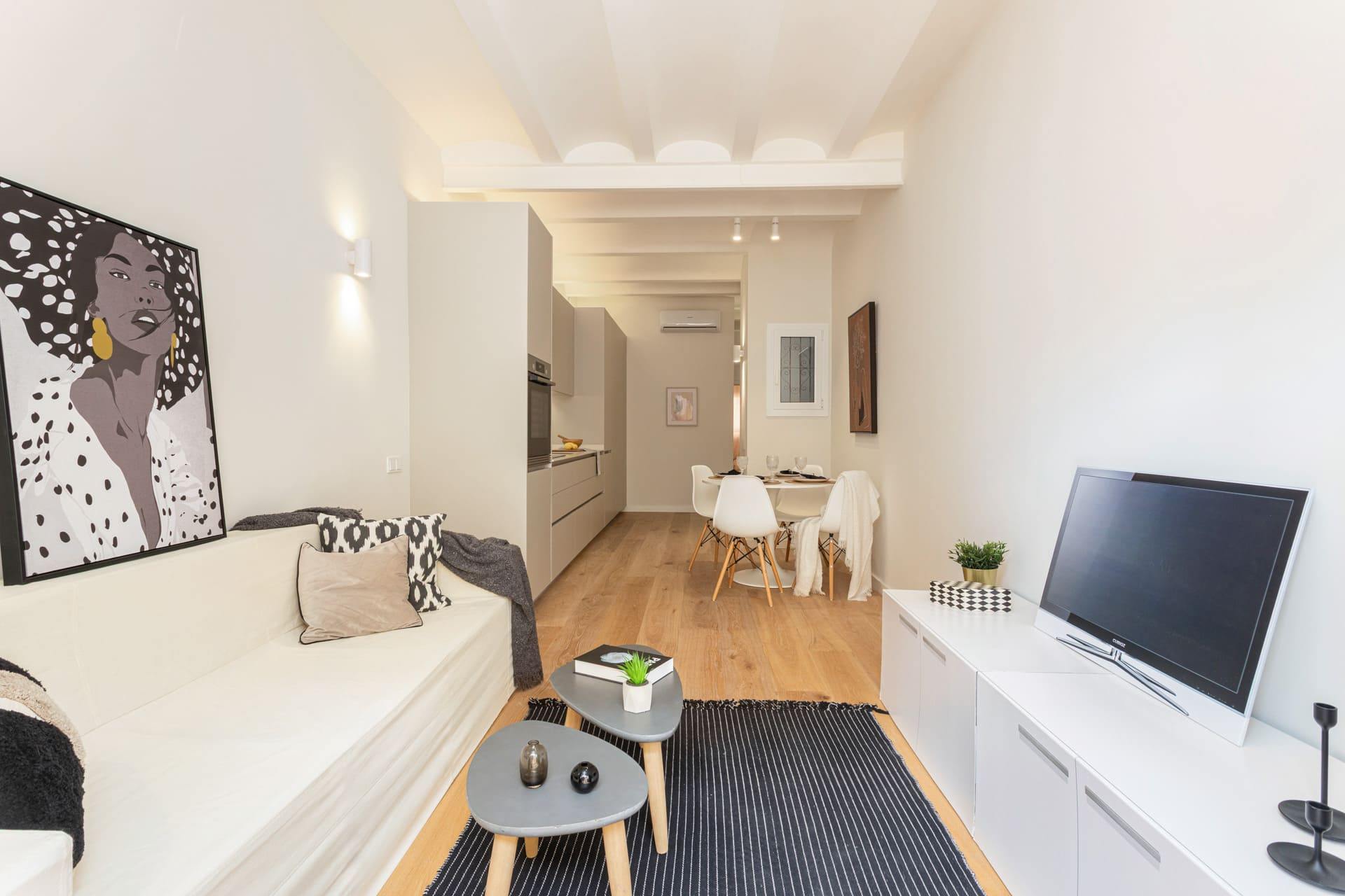 living - Piso de 82m² en venta en Sants-Badal, Barcelona - gallery thumbnail - 6