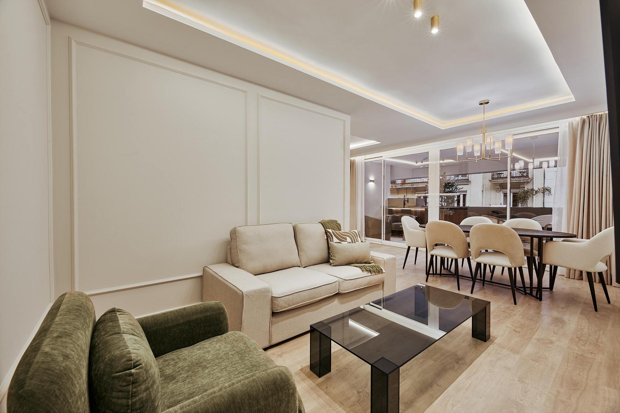 living - Piso de 150m² en venta en Goya, Madrid - gallery thumbnail - 2