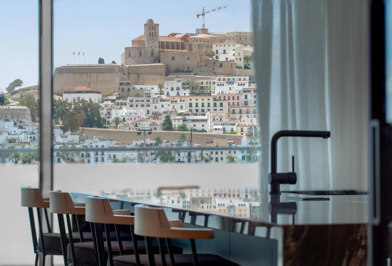 living - Botafoch Ibiza Luxury Apartments - gallery - 3