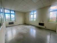 logistics - Activités / Bureaux À Louer - gallery thumbnail - 3