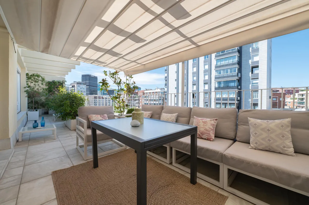 living - 248m² penthouse with 35m² terrace for sale in El Viso - gallery - 2