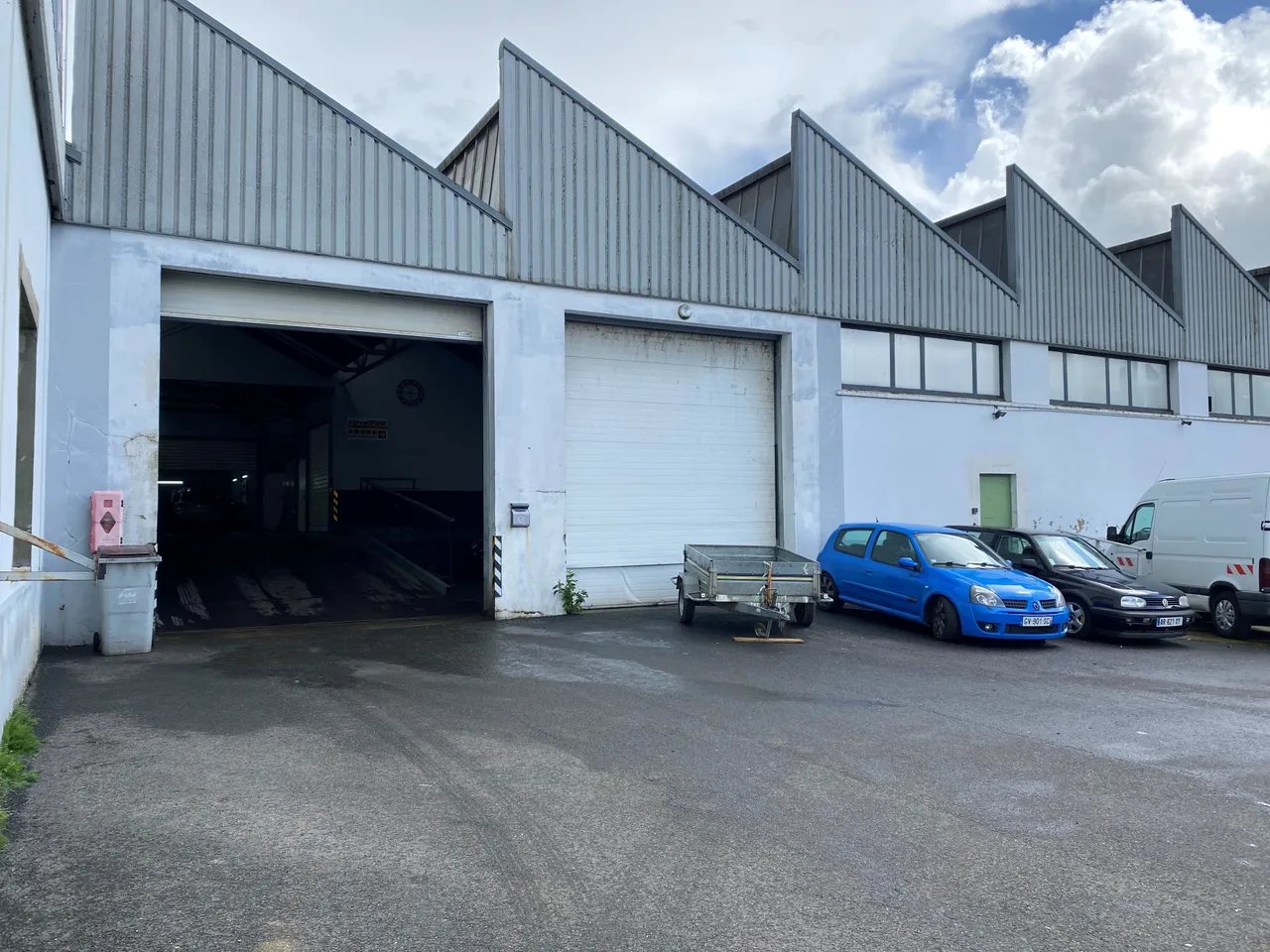 logistics - Light Industrial Premises / Offices For Sale - gallery - 3