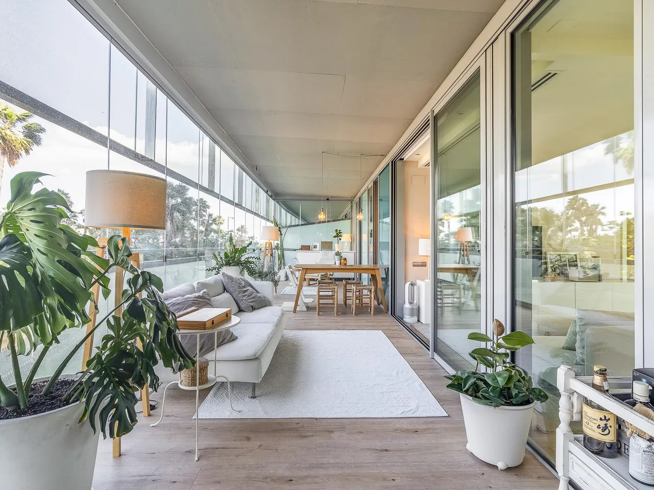 living - Piso de 82m² con 53m² terraza en venta en Diagonal Mar - gallery - 2