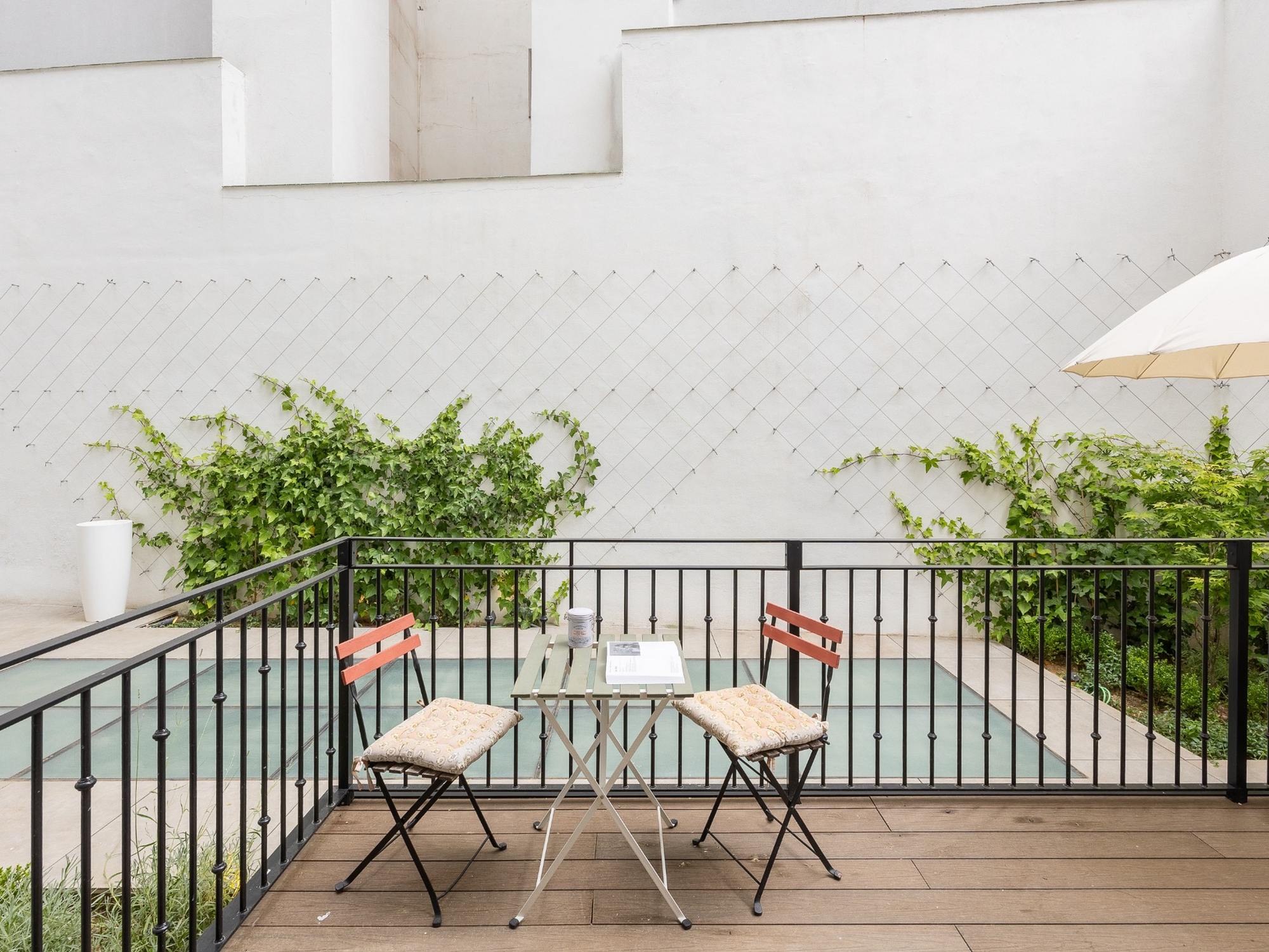 living - Piso de 93m² en alquiler en Embajadores, Madrid - gallery - 5
