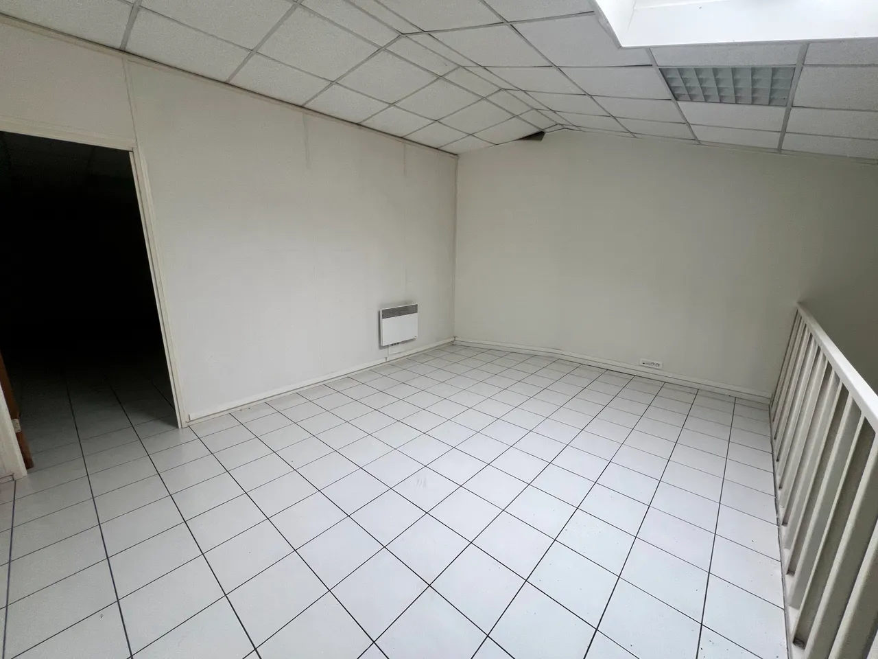 logistics - Activités / Bureaux À Louer - gallery - 8