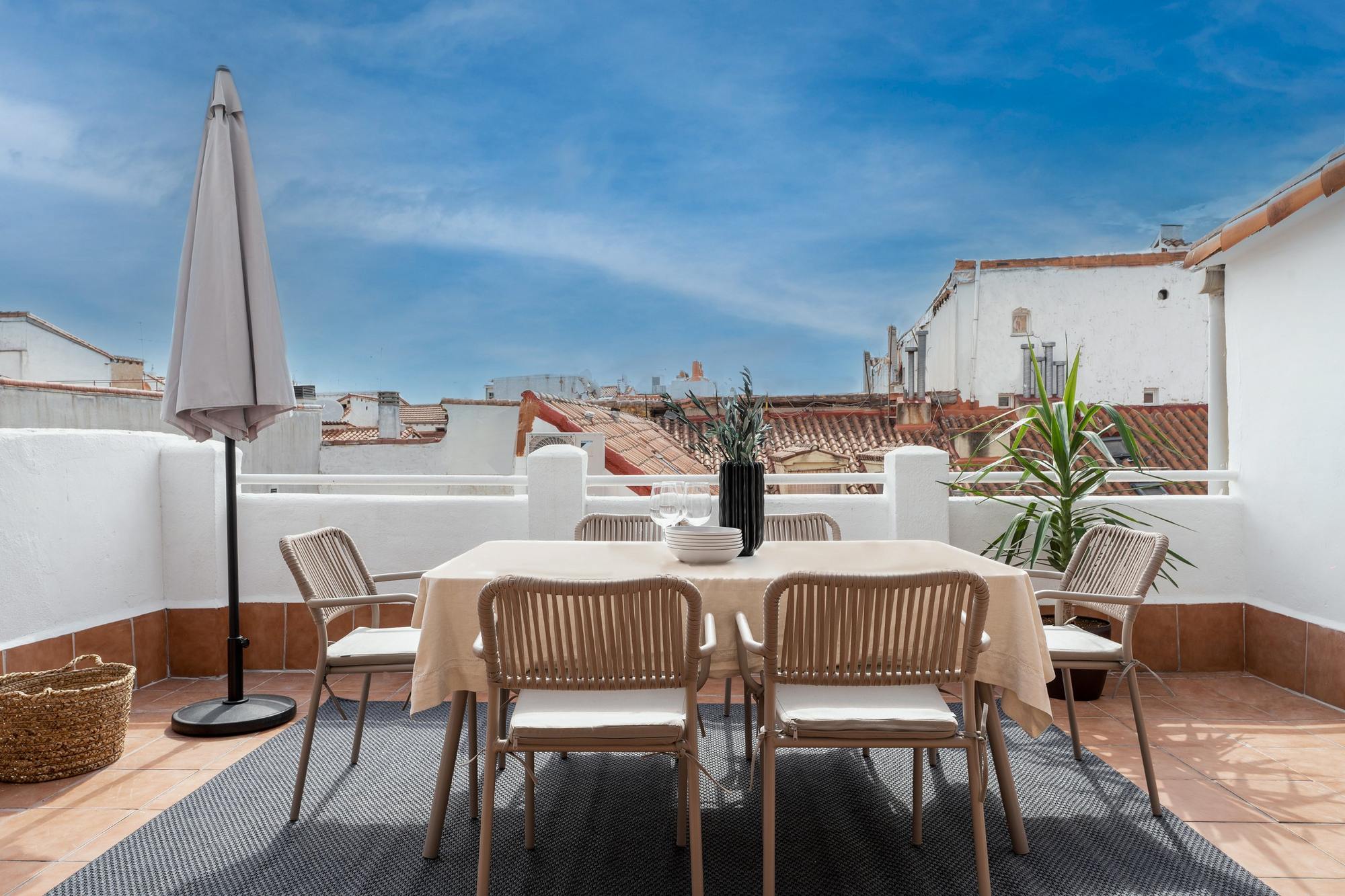 living - Ático de 185m² con 30m² terraza en venta en Chueca - Justicia - gallery thumbnail - 2