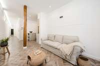 living - 82m² apartment for sale in Embajadores, Madrid - gallery thumbnail - 1