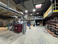 logistics - Entrepôt / Bureaux À Louer - gallery thumbnail - 4