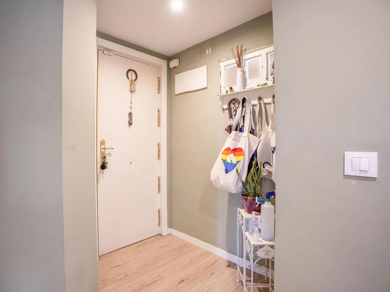 living - Piso de 85m² en venta en Ventilla - Almenara, Madrid - gallery - 10