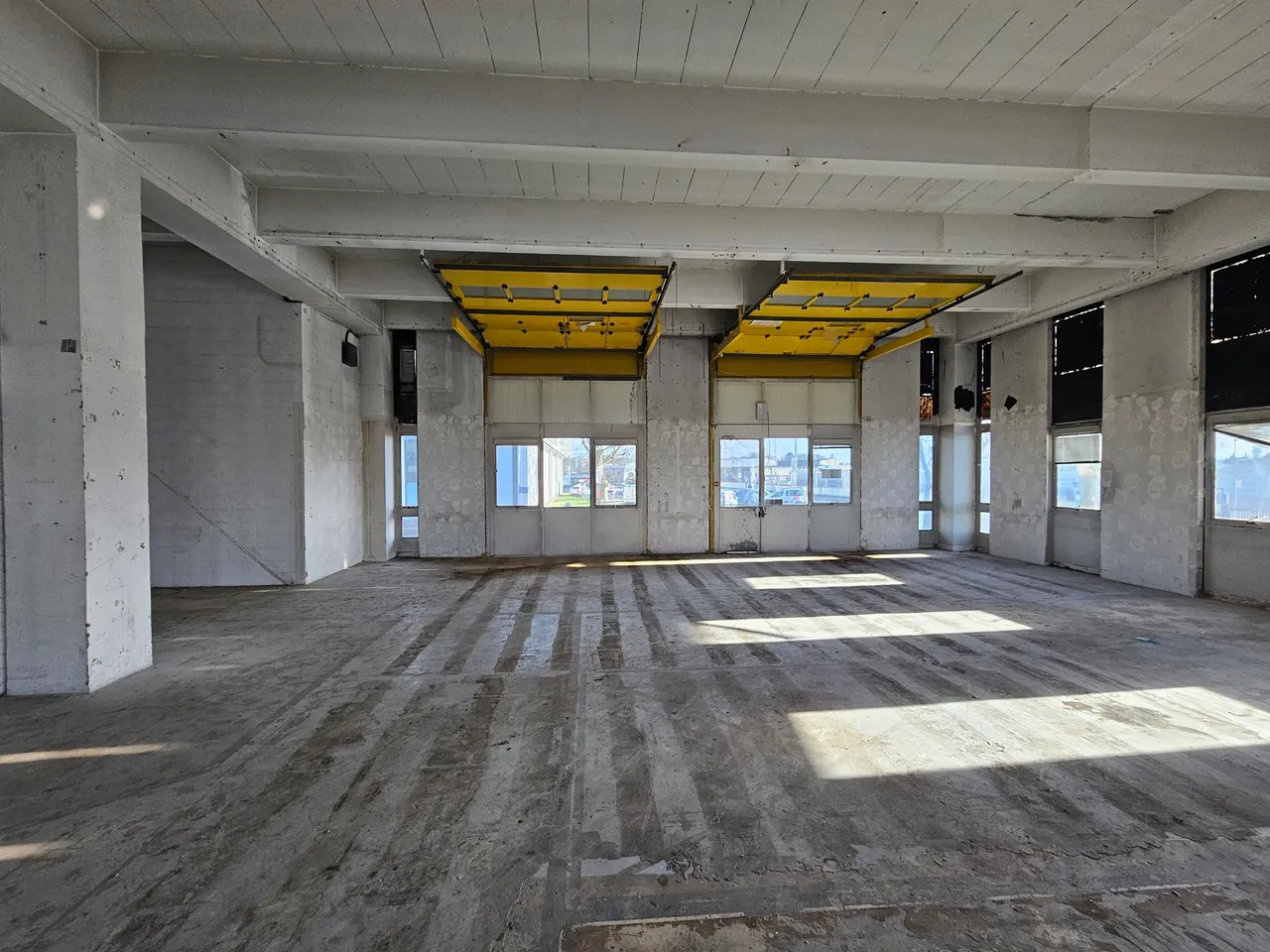 logistics - Activity Facility For Rent - gallery - 4