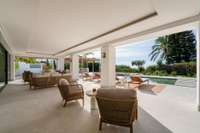 living - Casa / villa de 501m² con 155m² terraza en venta en Quinta - gallery thumbnail - 7